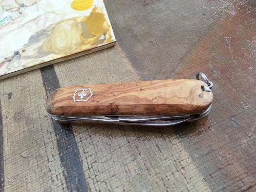 Creazioni Artigianali Savalli - Guancette in legno per coltelli, modellate a mano